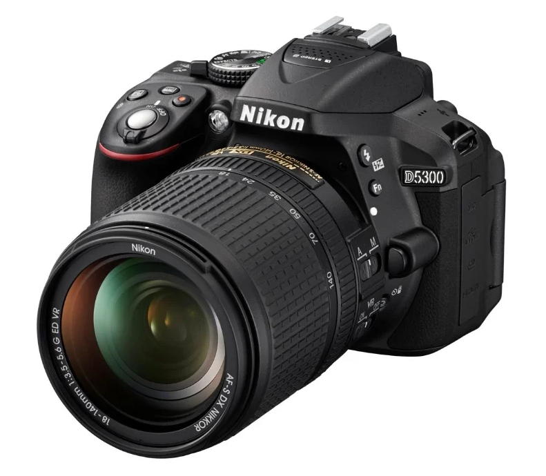 SLR комплект Nikon D5300